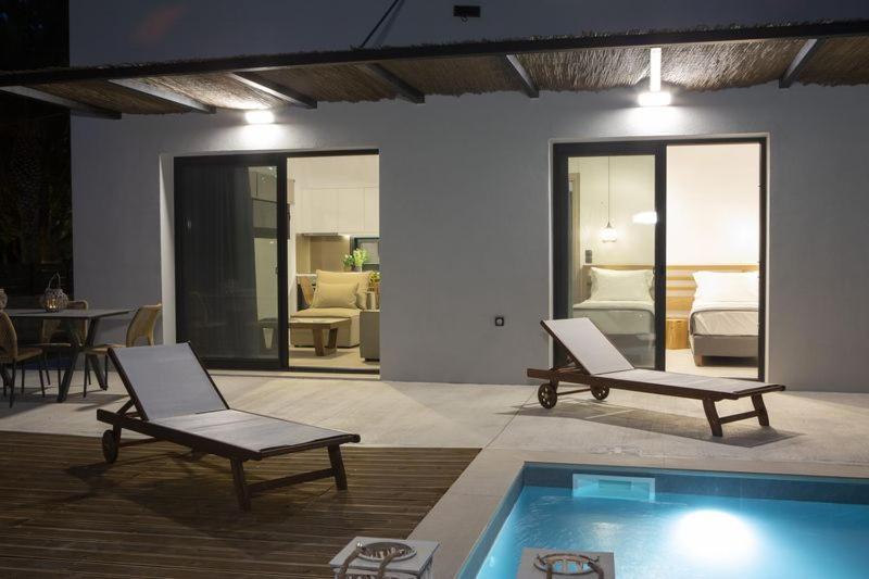 Seascape Villas Vassiliki - Beachfront Villas Exterior photo